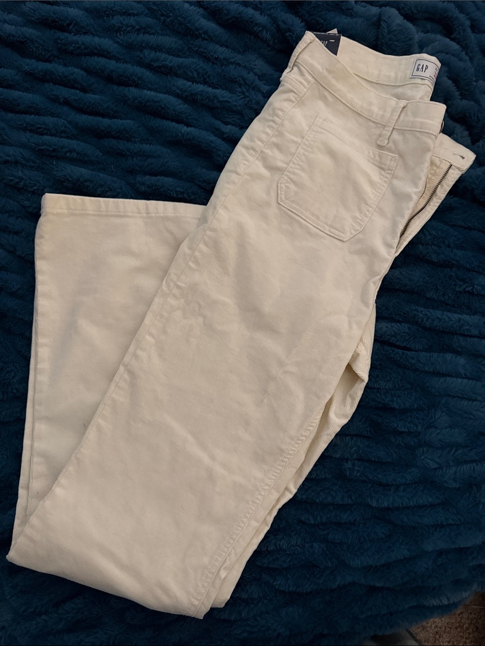 GAP women’s Beige corduroy 70’s Flare
